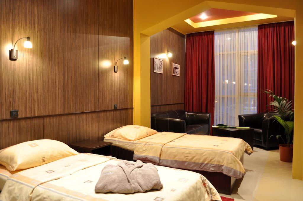 Hotel Fortuna Μπάνια Λούκα Εξωτερικό φωτογραφία