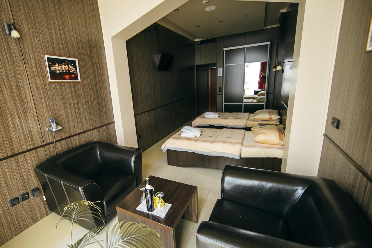 Hotel Fortuna Μπάνια Λούκα Εξωτερικό φωτογραφία